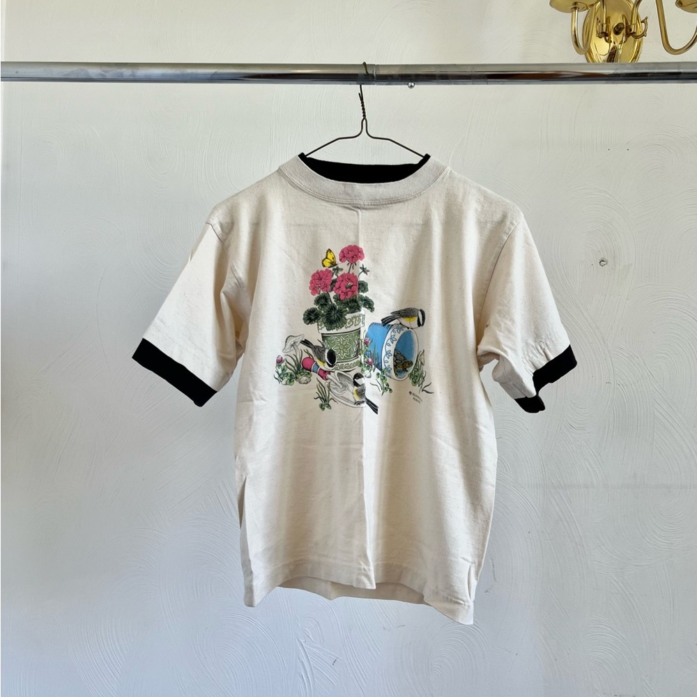 Small Morning Sun Vintage Style Graphic T-shirt